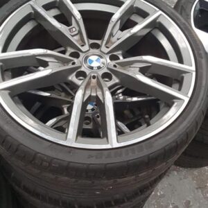 Jogo de rodas com pneus ARO 20 BMW SÉRIE M 2018 ORIGINAL 